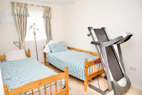 26 Miles Drive, London, SE28 0JA