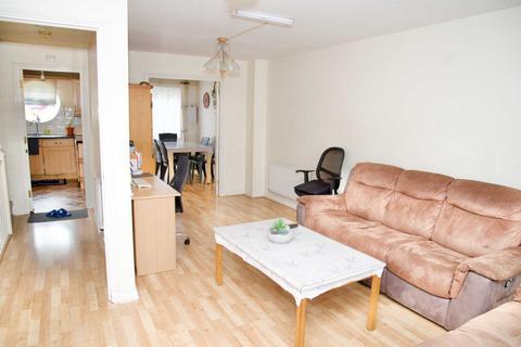 26 Miles Drive, London, SE28 0JA