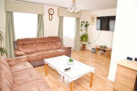 26 Miles Drive, London, SE28 0JA