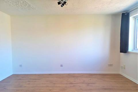 1 bedroom flat to rent, Gartons Close, En3