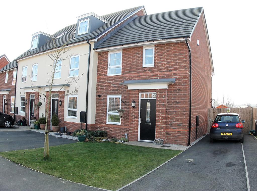 Rosemary Drive, Winnington, Northwich, Cheshire, CW8 3 bed end of