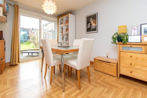 4 bedroom end of terrace house for sale - Holdbrook, Hitchin, Hertfordshire, SG4