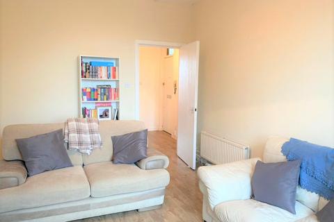 2 bedroom flat to rent, Shettleston Road, Shettleston, Glasgow, G32