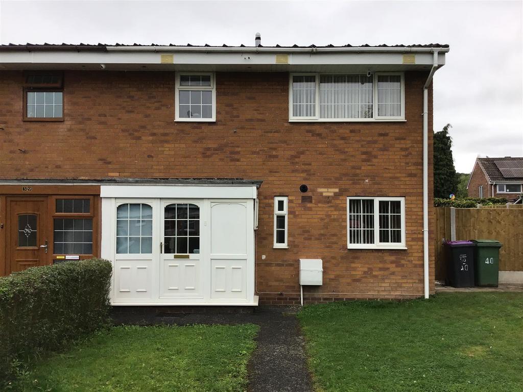 Newfield Drive, Trench, Telford... 3 bed semidetached house £850 pcm
