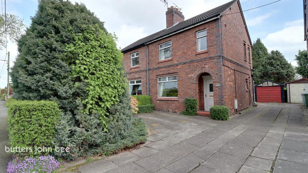 Sandy Lane, Sandbach 3 bed semidetached house for sale £200,000