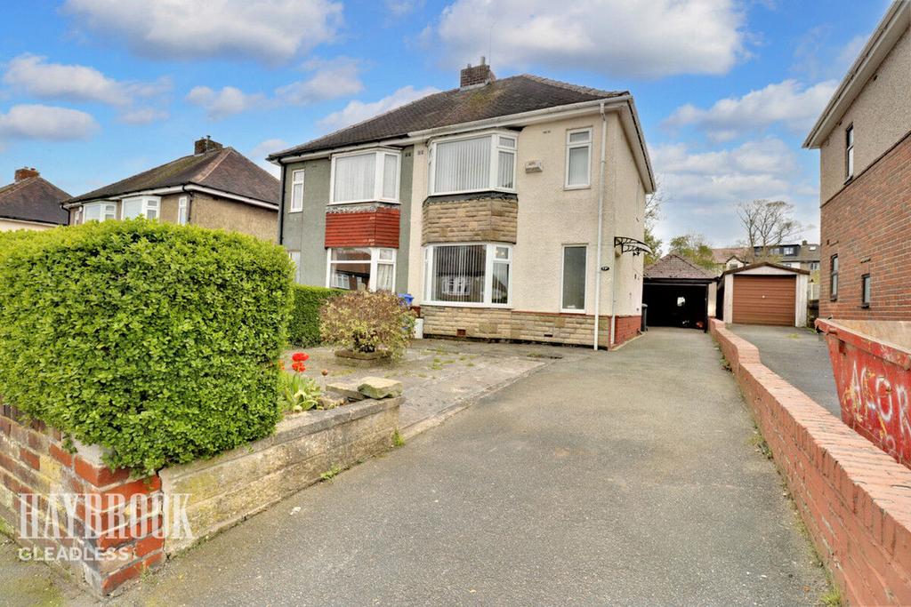 Charnock Drive, Sheffield 3 bed semidetached house for sale £190,000