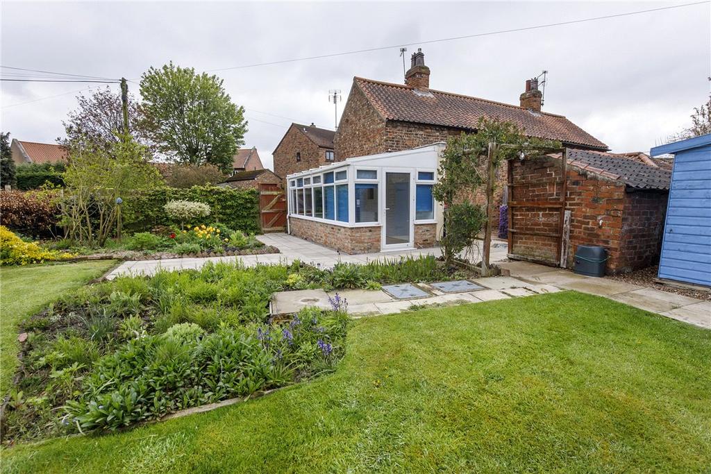 Garmancarr Lane, Wistow, Selby, North Yorkshire, YO8 2 bed semi