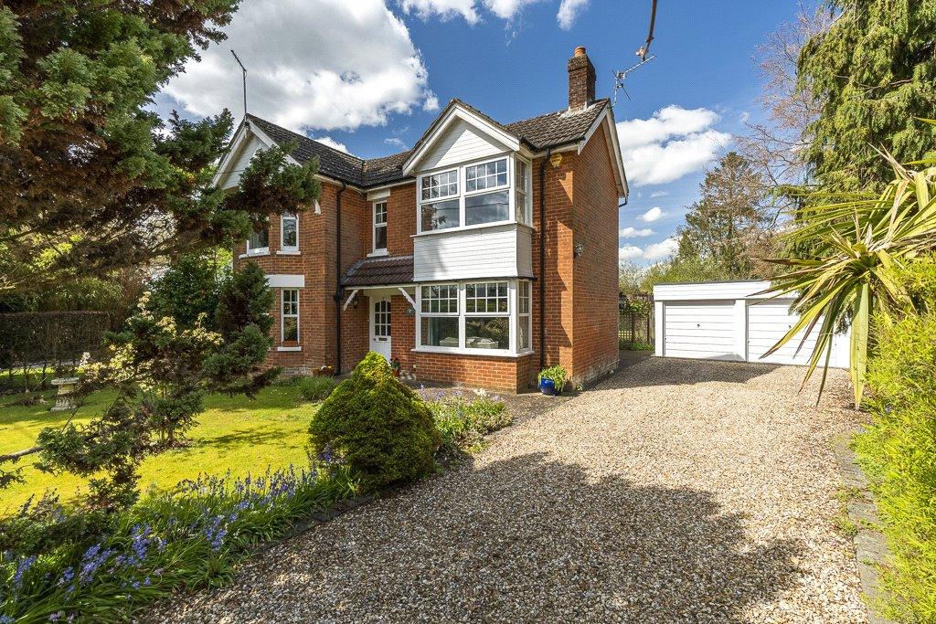 Denewood Road, West Moors, Ferndown, Dorset, BH22 4 bed detached house for sale £800,000