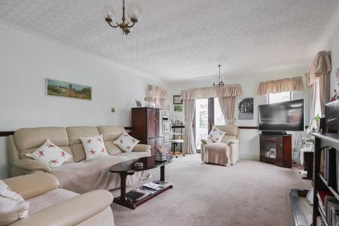 2 bedroom semi-detached bungalow for sale, Golf Links Road, Hull,  HU6 8RE