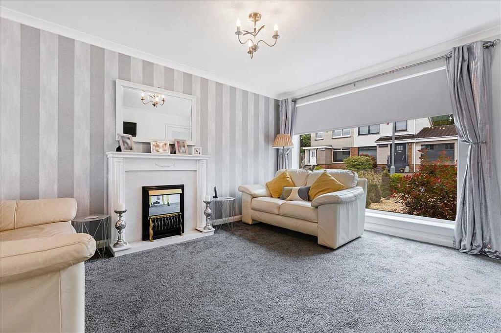 Acacia Drive, Barrhead, GLASGOW 3 bed semidetached house £215,000
