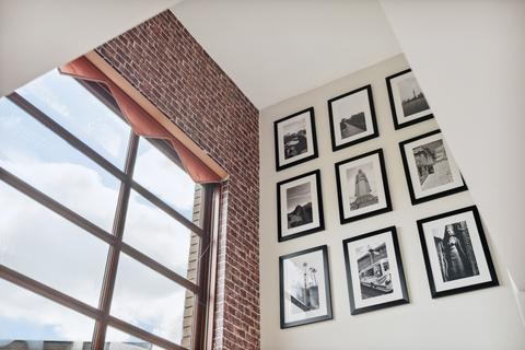 2/1, 15 Handel Place, Glasgow, G5 0TP