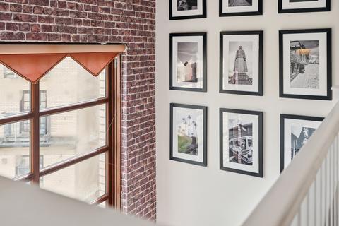 2/1, 15 Handel Place, Glasgow, G5 0TP