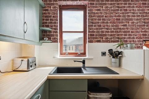 2/1, 15 Handel Place, Glasgow, G5 0TP