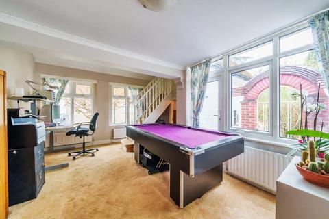 Strathallan Blackness Lane, Keston, BR2 6HL