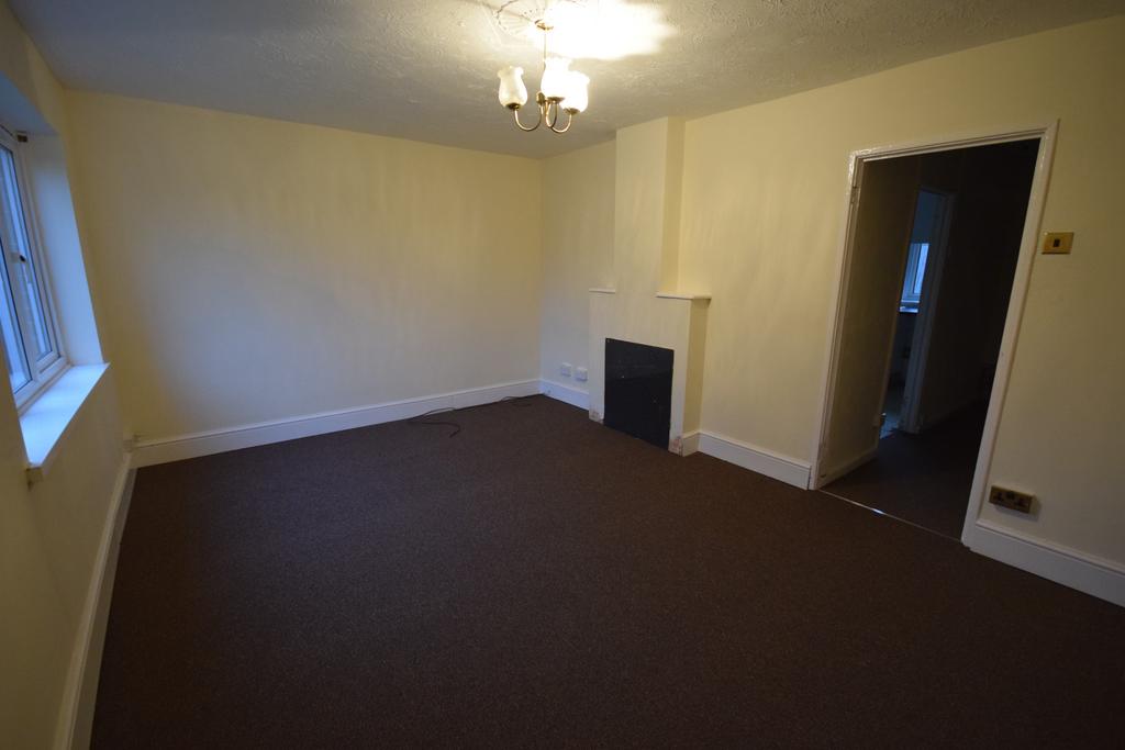 Cefn Dre, Wrexham, LL13 2 bed terraced house for sale £115,000