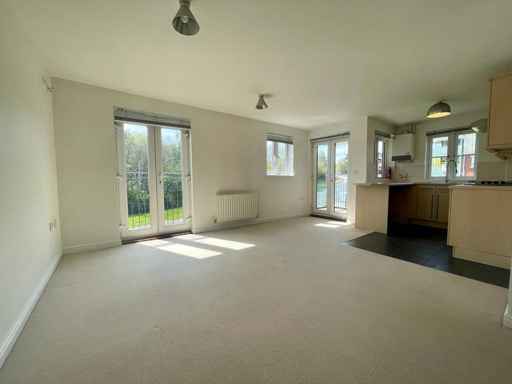 Russell Walk, Clyst Heath, Exeter, EX2 2 bed flat for sale £210,000