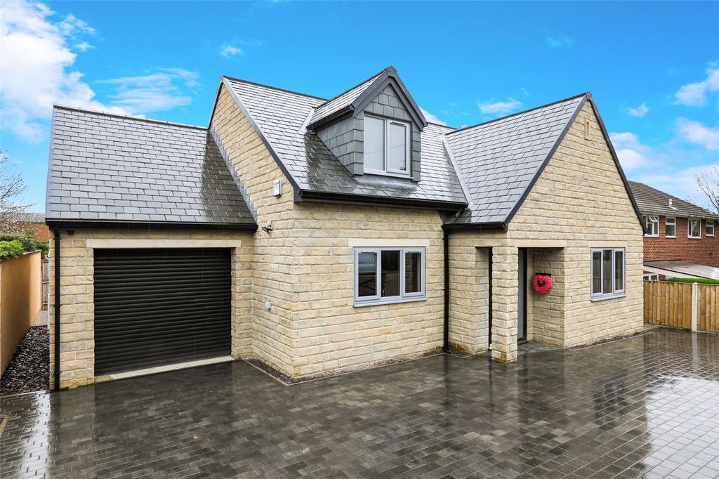 Dale Street, Ossett, West Yorkshire, WF5 3 bed detached house £1,350