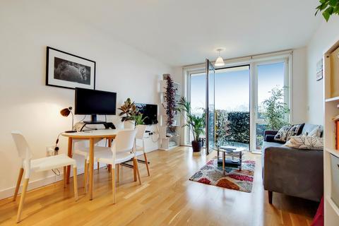 Flat 603, Sculpture House, 4 Killick Way, London, E1 3FE