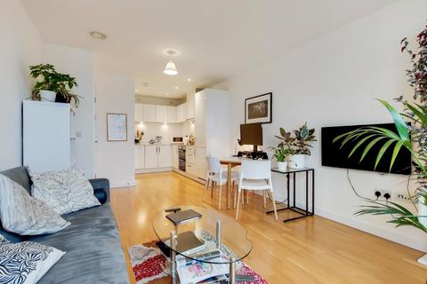 Flat 603, Sculpture House, 4 Killick Way, London, E1 3FE