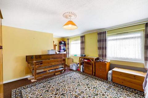 2 bedroom maisonette for sale, Cotelands, Croydon