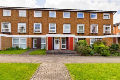 57 Cotelands, Croydon, CR0 5UE