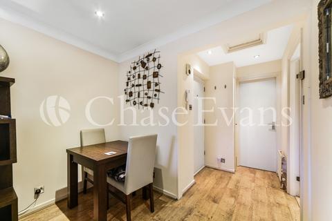 27 Horseshoe Close, London, E14 3EP