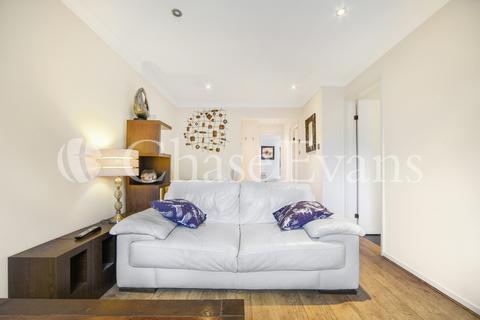 27 Horseshoe Close, London, E14 3EP