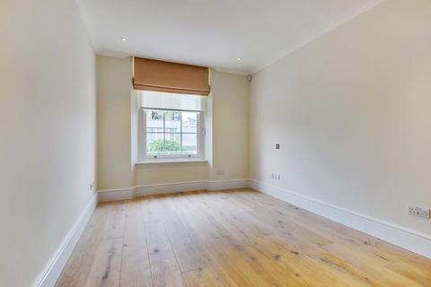 2 bedroom apartment to rent, Holland Park Avenue,  London,  W11