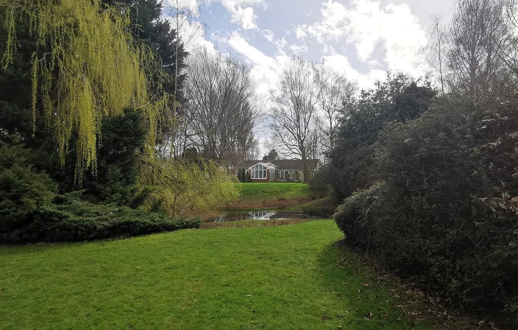 Hall Road, Ilketshall St. Andrew, Beccles 4 bed detached bungalow for