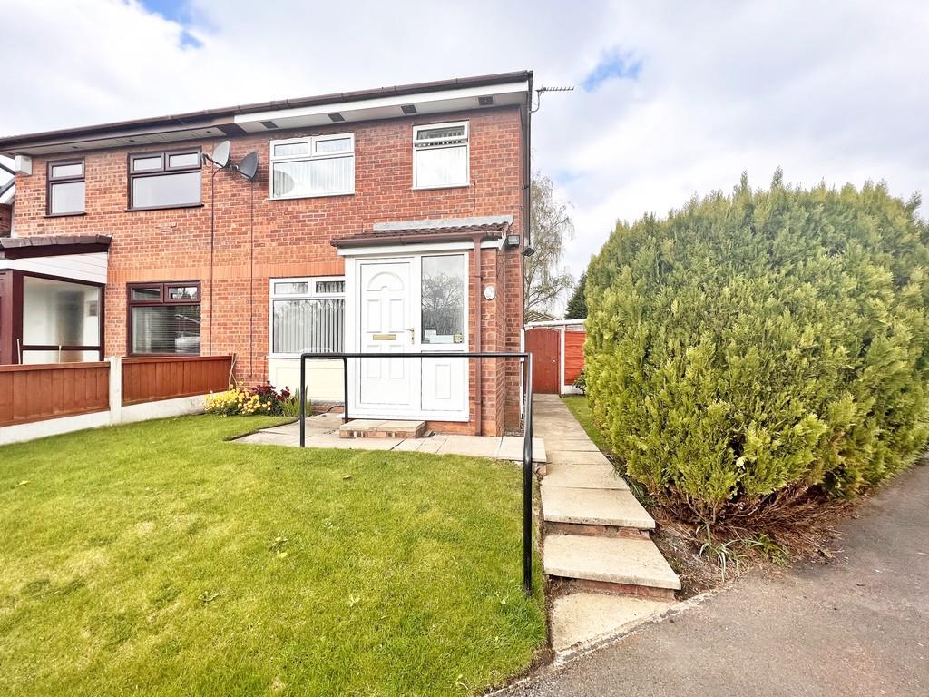 Livingstone Close, Old Hall, Warrington 3 bed semidetached house for