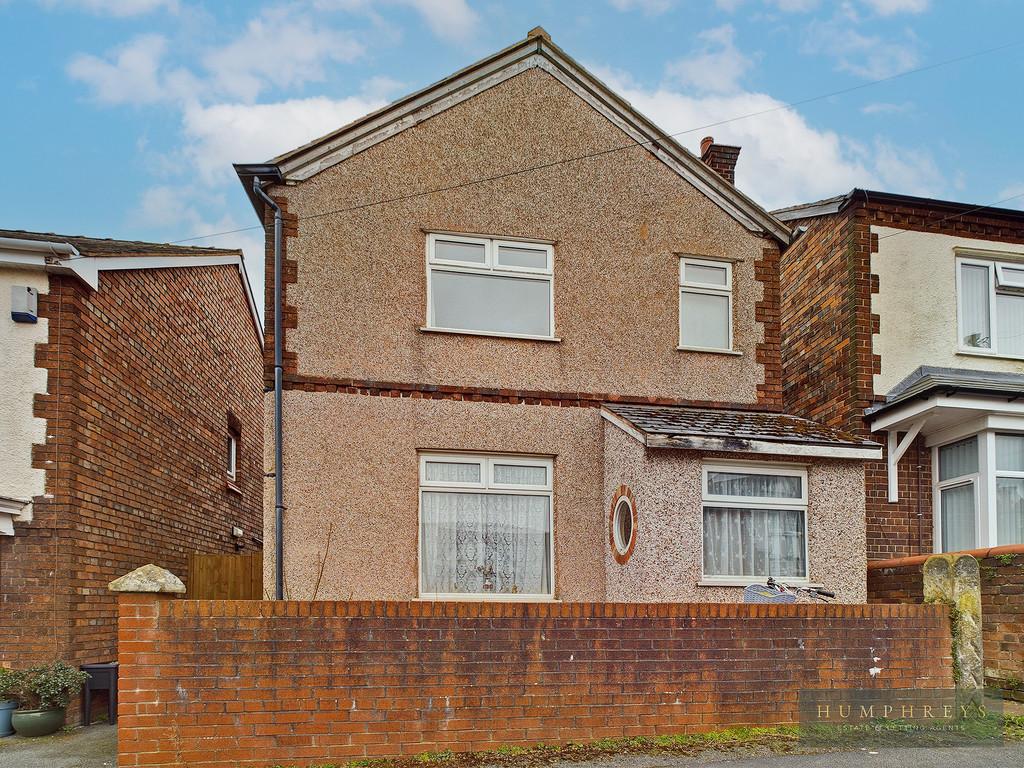 Hillside, Hawarden 3 bed detached house for sale £300,000