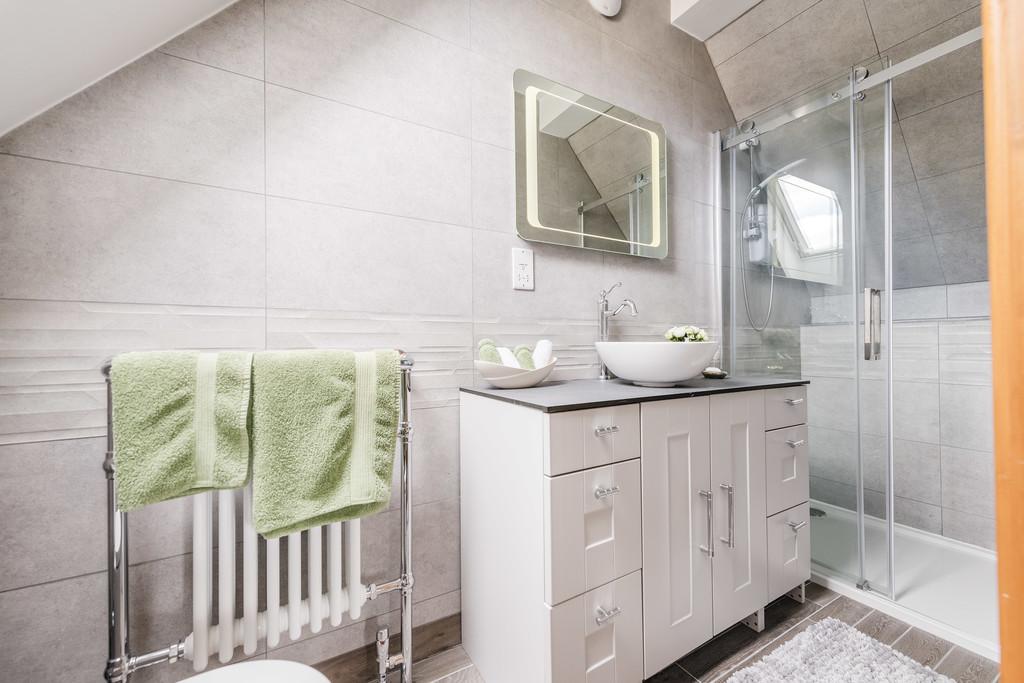 Guest En-Suite Shower Room
