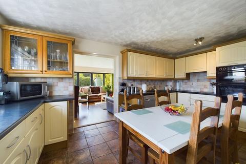 26 Convent Close, Little Haywood, Stafford, ST18 0QU