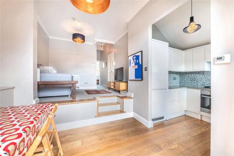 2 bedroom flat to rent, Alma Road, London