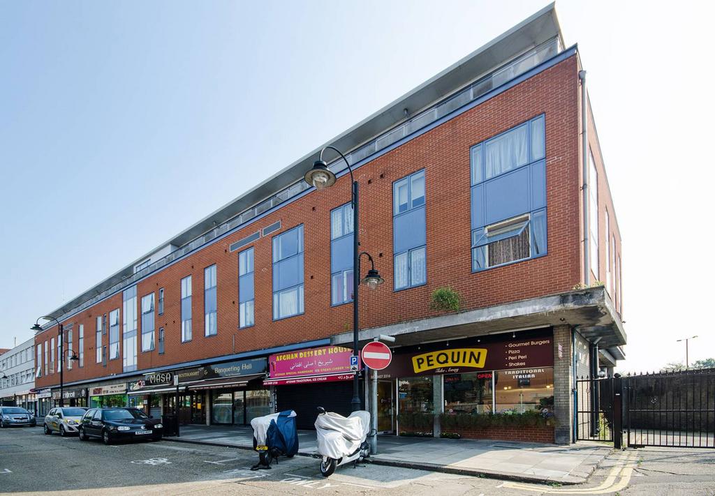 Bannister House, Wealdstone, Harrow, HA3 2 bed flat for sale £275,000