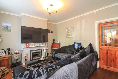 3 bedroom end of terrace house for sale, Coronation Street, Tamworth