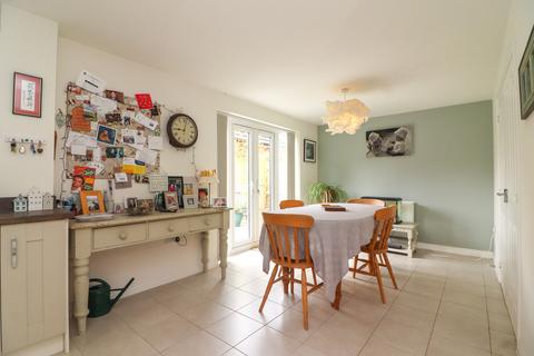 14 Knight Close, Polesworth, Tamworth, B78 1LQ