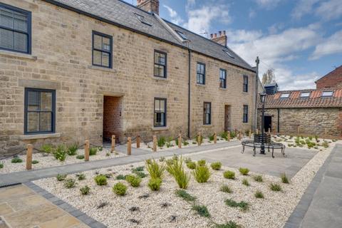 4 Bowling Green Yard, Knaresborough, HG5 8AF