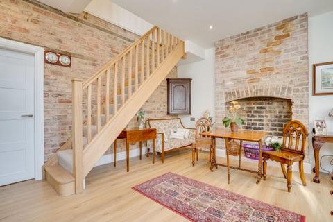 4 Bowling Green Yard, Knaresborough, HG5 8AF