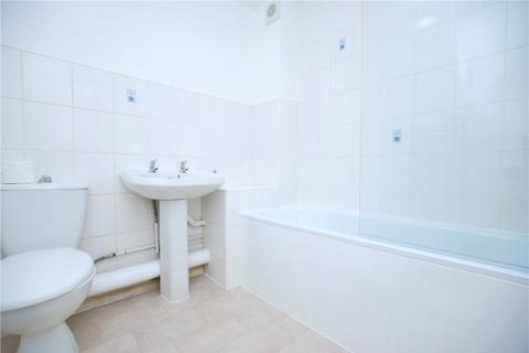 1 bedroom apartment to rent, Kingfisher Court, Kingfisher Drive, Guildford, Surrey, GU4