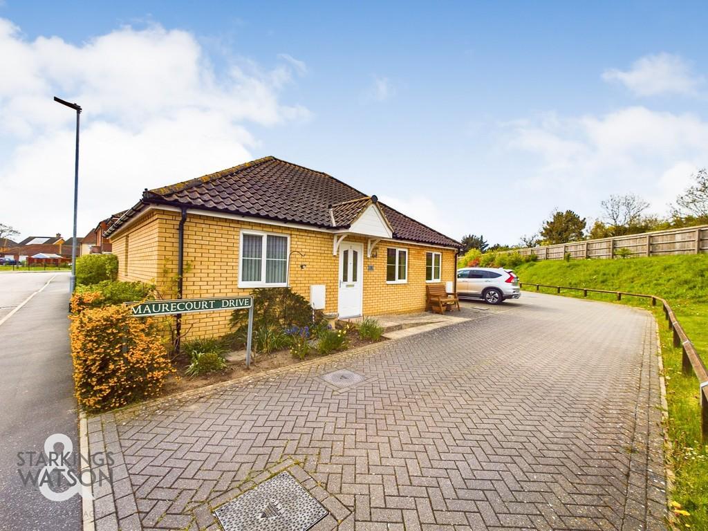 Maurecourt Drive, Brundall, Norwich 2 bed detached bungalow for sale