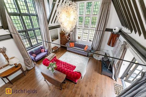 4 Willifield Way, London, NW11 7XT