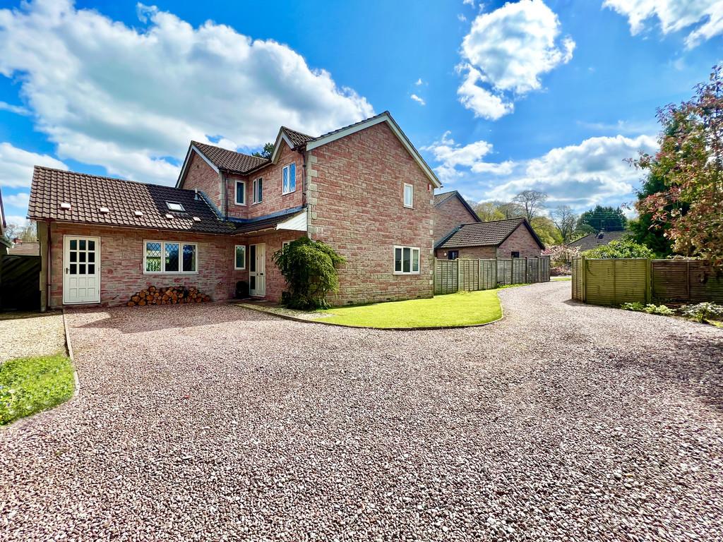 West Harptree Road, East Harptree 4 bed detached house for sale £635,000
