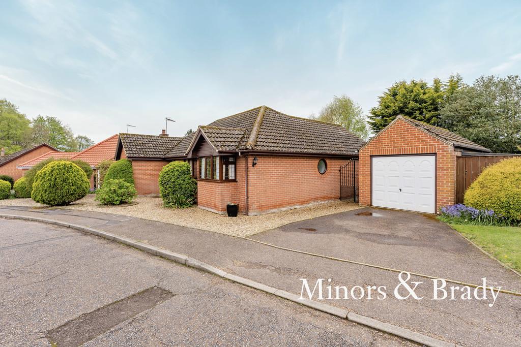 Oak Wood, Blofield 3 bed detached bungalow for sale £440,000