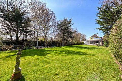 3 bedroom detached house for sale - Summerley Lane, Felpham, West Sussex, PO22