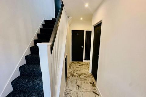 undefined, Laburnum Avenue, West Drayton, UB7