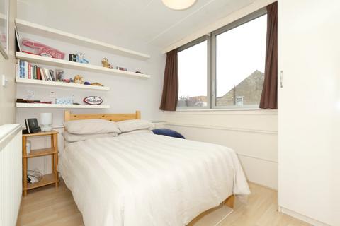 1 bedroom flat to rent - East Bank, Stamford Hill