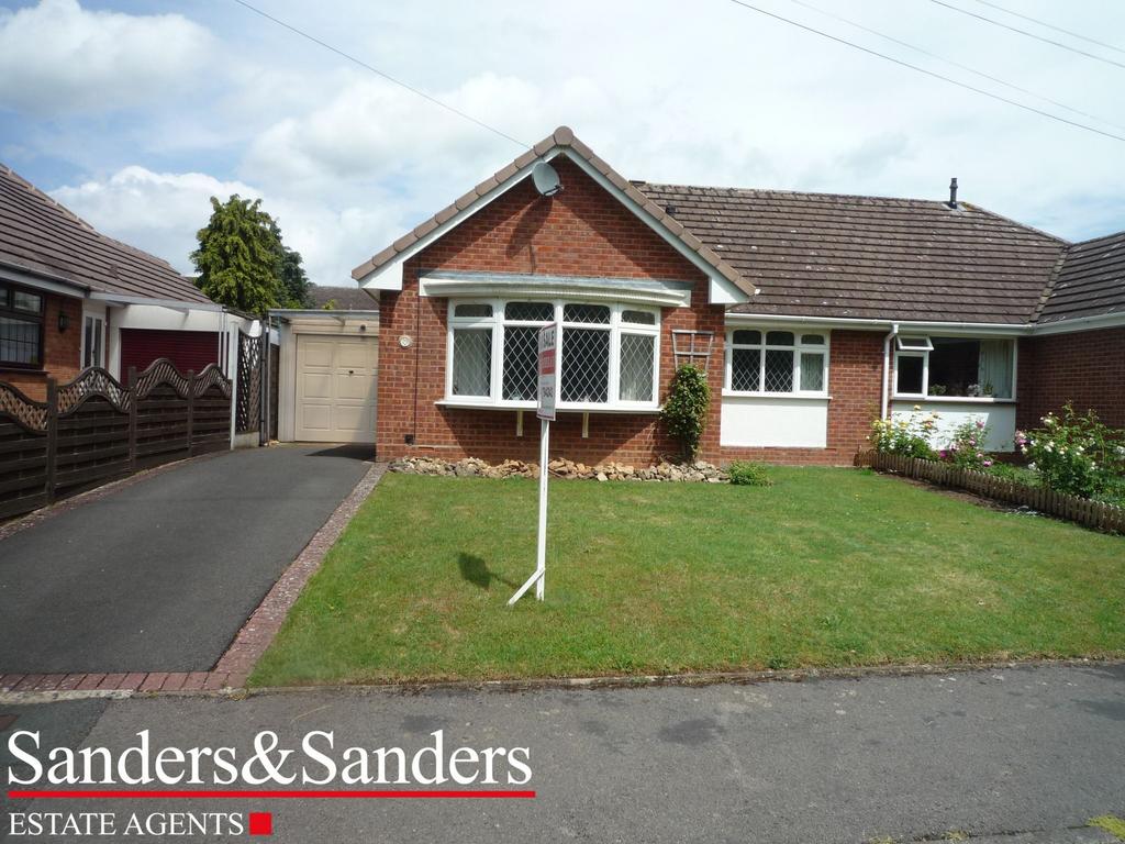 St. Marys Road, Alcester, B49 2 bed semidetached bungalow for sale £325,000