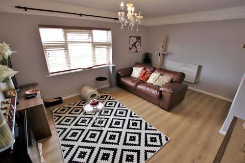 40 Rosslyn Avenue, Dagenham, RM8 1JP
