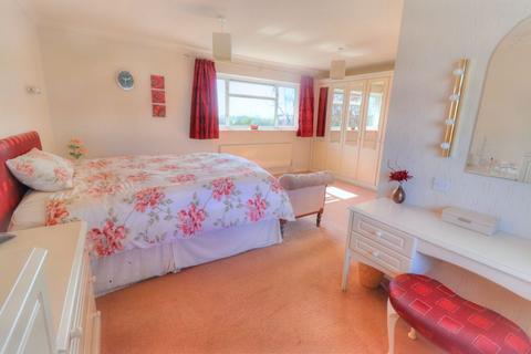 28 Mill Road, Stokenchurch, High Wycombe, HP14 3TT